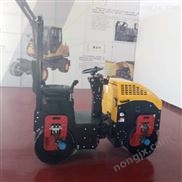 座駕全液壓壓路機方向盤操作 常柴發動機